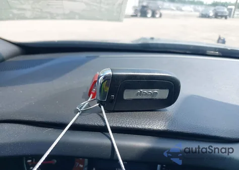 2023 Jeep Renegade Limited 4X4 from USA, damaged, VIN ZACNJDD15PPP63565